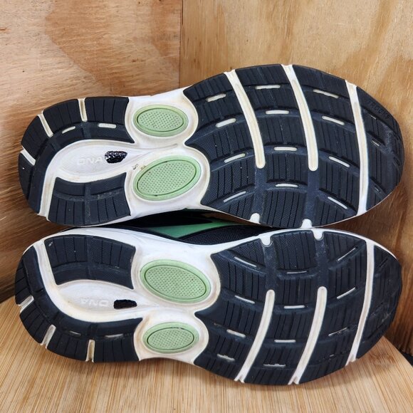 Brooks Womens Dyad 11 Running Shoes Sneakers - Picture 9 of 9